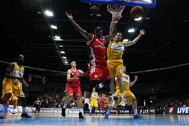 据接近球队 据接近球队