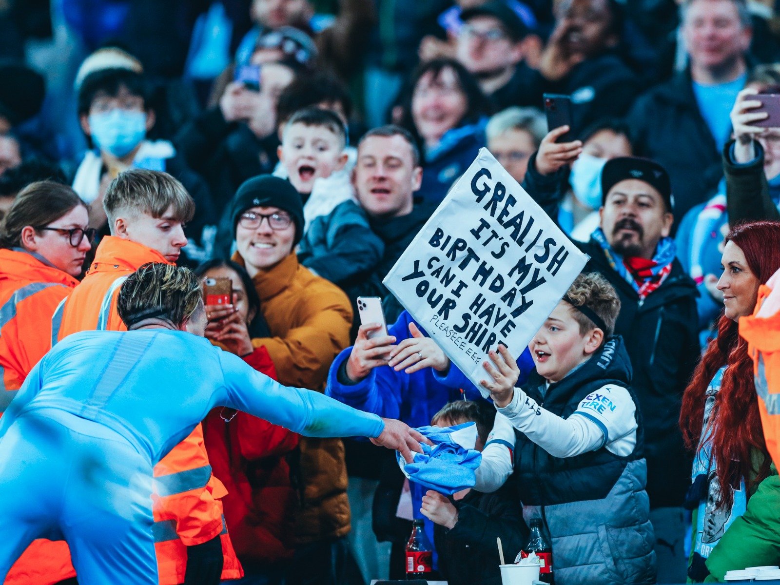 而像哈兰德 而像哈兰德