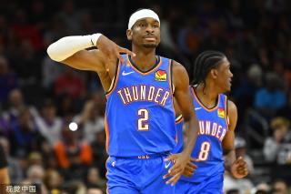 为球场增添 为球场增添